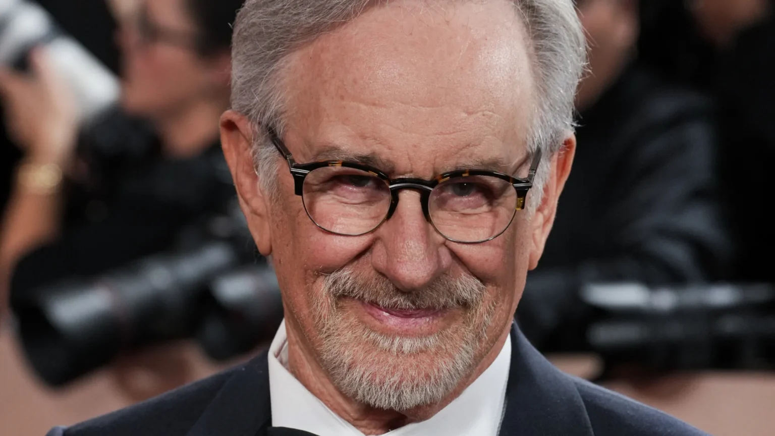 Como o orçamento limitado ajudou Steven Spielberg a criar “Tubarão”
