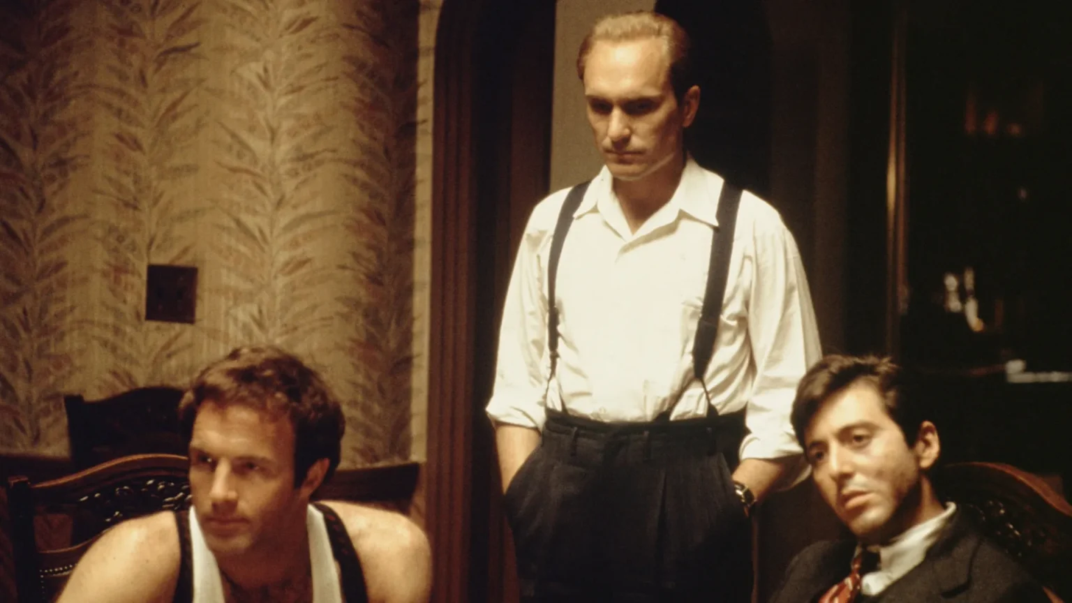 A performance inesquecível de Robert Duvall em O Poderoso Chefão ganha destaque e análise no cinema