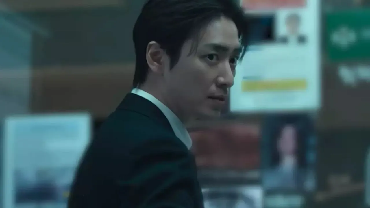 Shin Hye-sun e Lee Jun-hyuk em cena de A Arte de Sarah, novo k-drama de suspense da Netflix Shin Hye-sun e Lee Jun-hyuk em cena de A Arte de Sarah, novo k-drama de suspense da Netflix