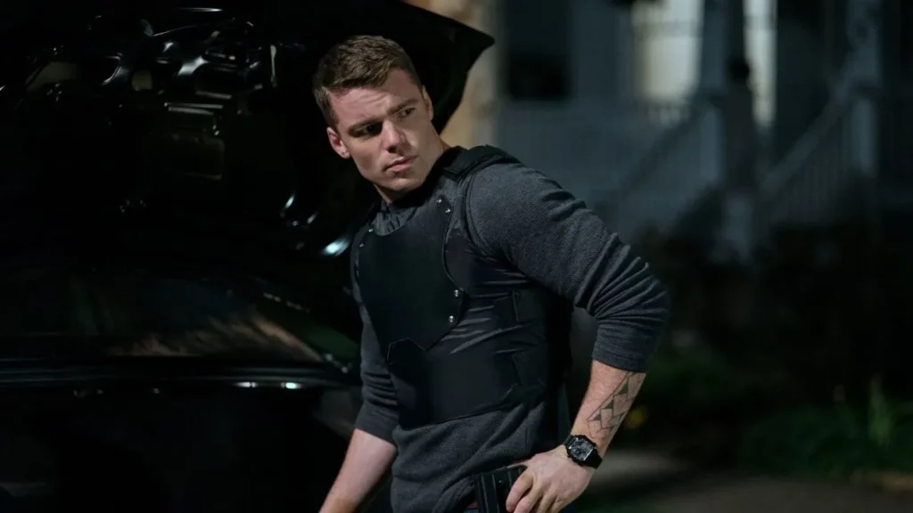 Peter Sutherland em O Agente Noturno