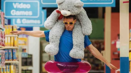 Channing Tatum em cena de O Bom Bandido (Roofman), filme baseado em história real na Prime Video