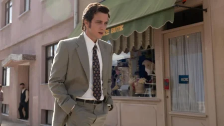 Kemal andando por Istambul