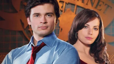 Tom Welling em cena de Smallville, série clássica inspirada no Superman da DC