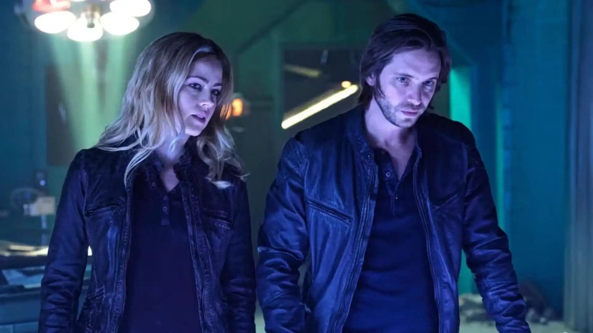 10 séries de ficção científica subestimadas que melhoram a cada temporada