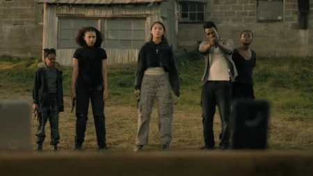 Filme de 40 Acres encontra força quando deixa a devastação ao fundo e transforma terra, memória e medo em conflito familiar.