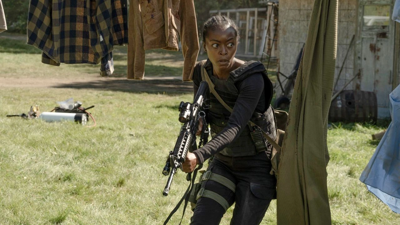 Filme de 40 Acres encontra força quando deixa a devastação ao fundo e transforma terra, memória e medo em conflito familiar. Filme de 40 Acres encontra força quando deixa a devastação ao fundo e transforma terra, memória e medo em conflito familiar.