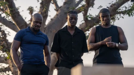 Street Flow 3 encerra trilogia da Netflix com drama intenso nas periferias de Paris Street Flow 3, personagens principais em cena da produção da Netflix