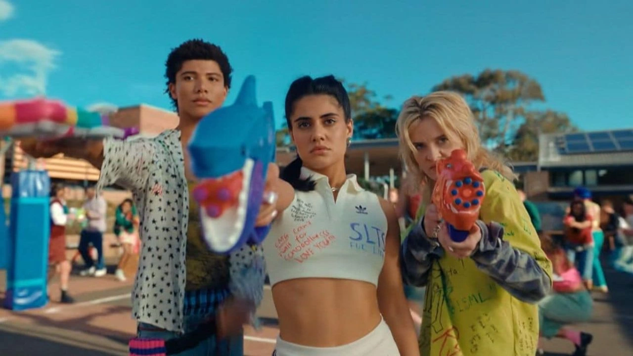 cena da 3ª temporada de Heartbreak High: Onde Tudo Acontece, na Netflix Brasil