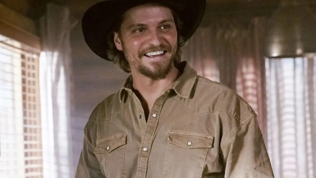Marshals Luke Grimes como Kayce Dutton em cena de Marshals, série derivada de Yellowstone no Paramount+ Brasil