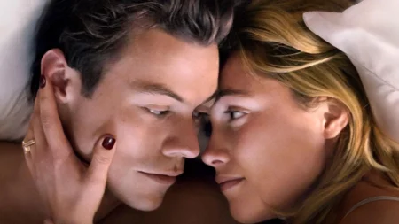 Não Se Preocupe, Querida chegou à Netflix Brasil — e transforma um lar perfeito em pesadelo silencioso Florence Pugh e Harry Styles em cena de Não Se Preocupe, Querida, suspense psicológico disponível na Netflix Brasil