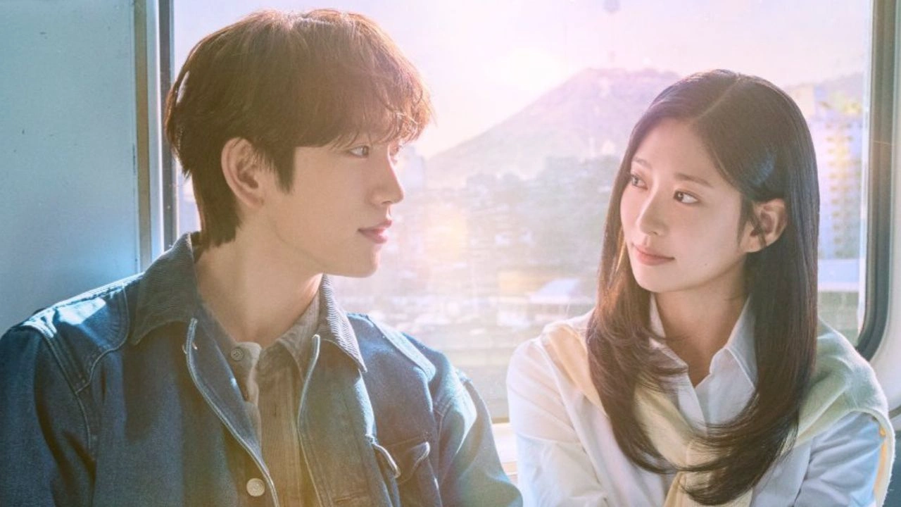 Um Amor que Ilumina Kim Min-ju e Shin Jae-ha em cena de Um Amor que Ilumina, novo dorama da Netflix Brasil