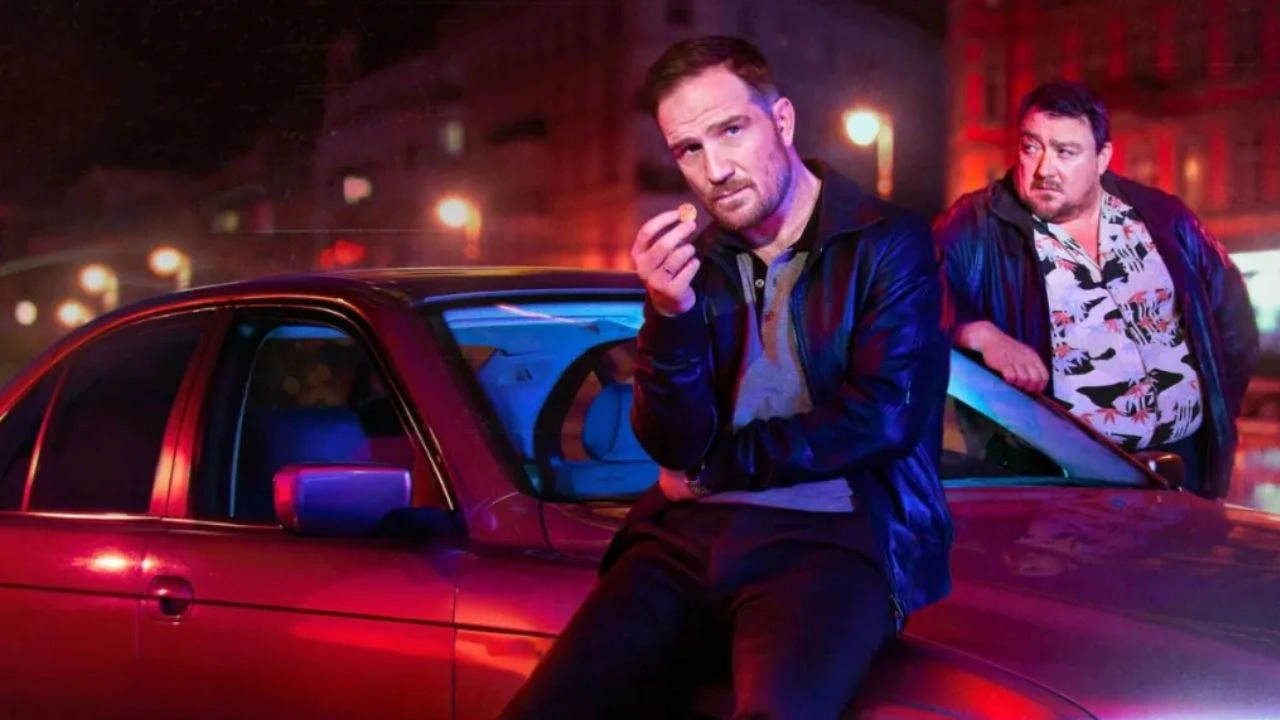 2ª temporada de Criminosos (Crooks) amplia ação e drama, mas sofre com excesso de tramas e perde consistência. 2ª temporada de Criminosos (Crooks) amplia ação e drama, mas sofre com excesso de tramas e perde consistência.