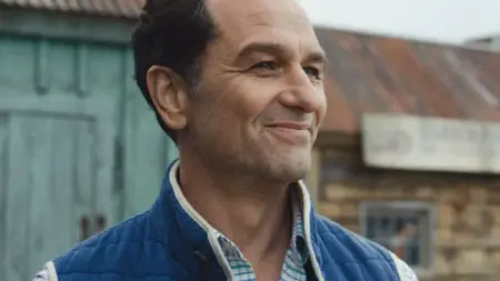 O Segredo de Widow’s Bay estreia no Apple TV+ com humor sombrio e terror sobrenatural