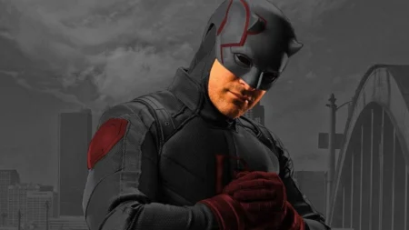 Episódios 2 e 3 de Demolidor: Renascido revelam o plano mais cruel de Fisk até agora Matt Murdock em cena tensa de Demolidor: Renascido, em episódio marcado por confronto com Fisk e explosão no porto.