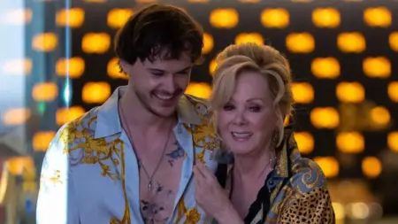 Hacks ganha lançamento duplo na HBO Max: veja quando saem os episódios 4 e 5 Cena da última temporada de Hacks