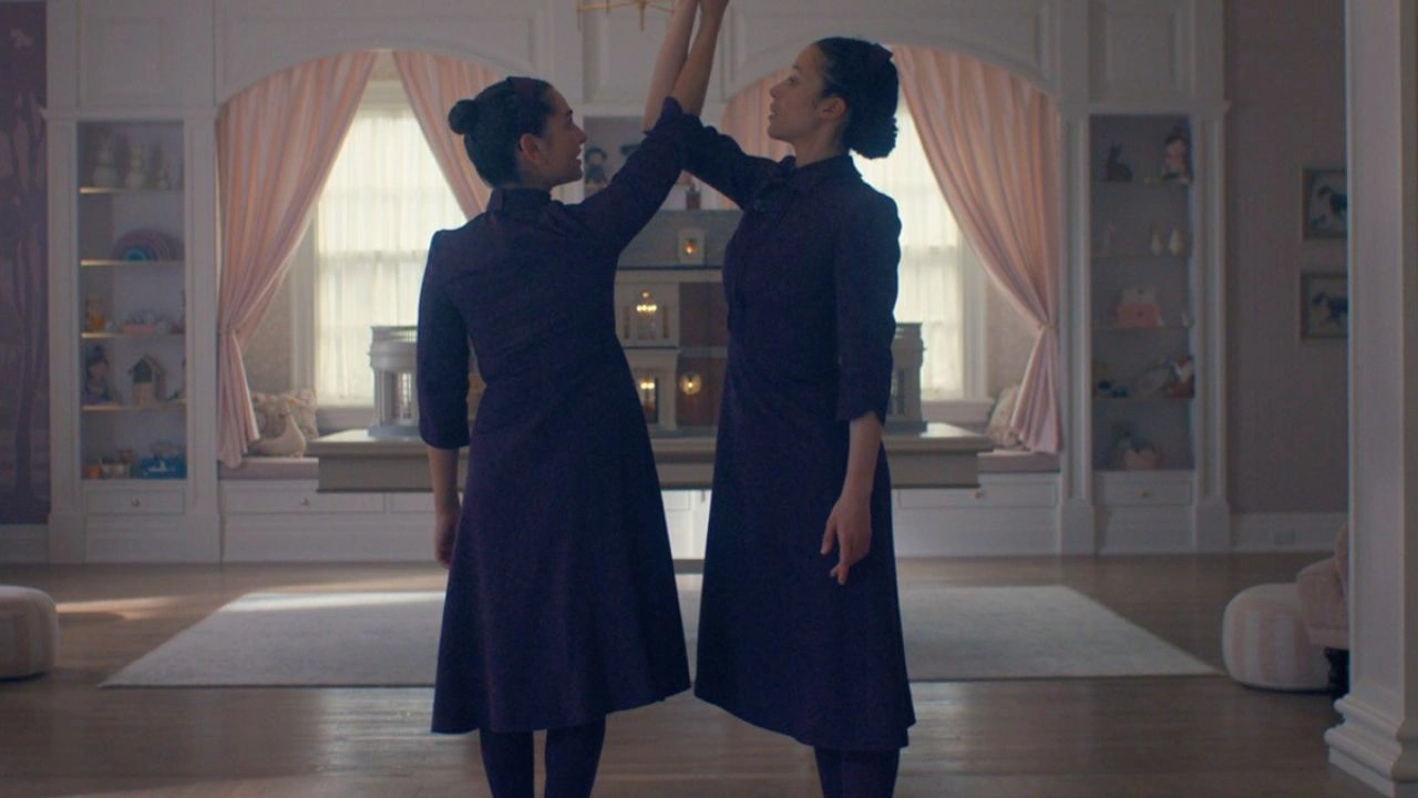 Cena de Os Testamentos: Das Filhas de Gilead Cena de Os Testamentos: Das Filhas de Gilead