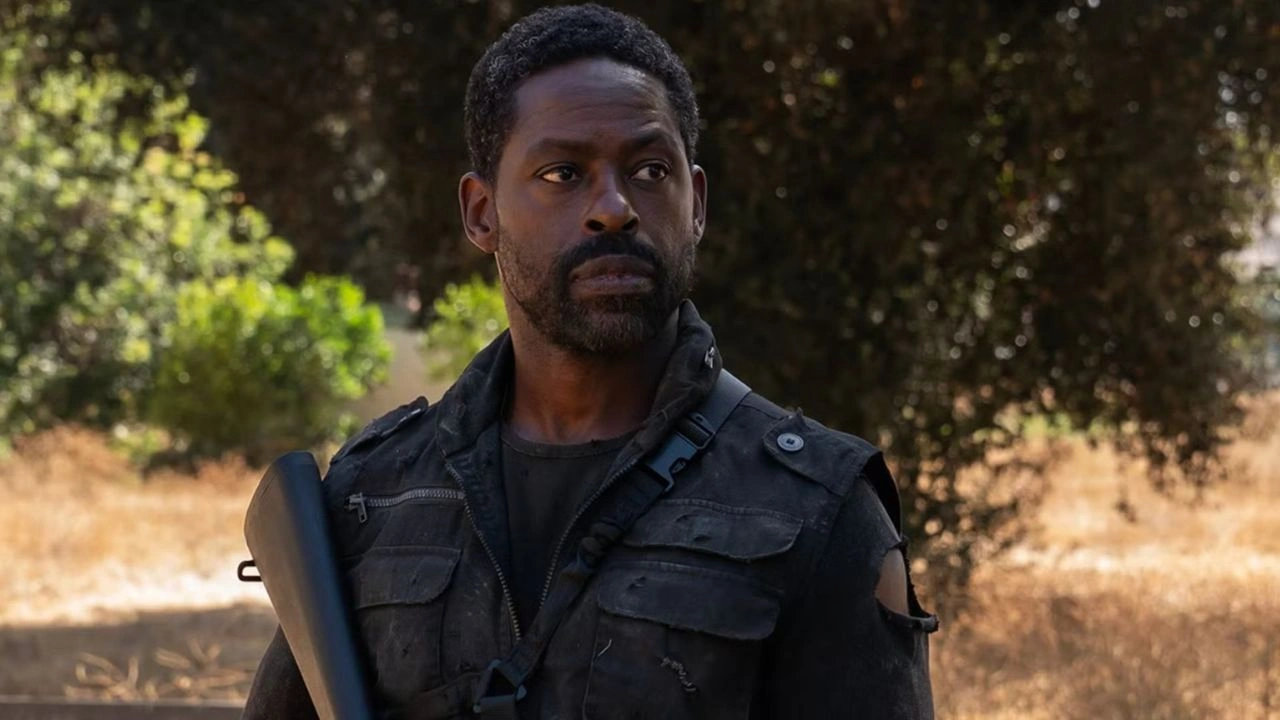 Paradise Xavier em cenário tenso de Paradise, série do Disney+ que já teve a 3ª temporada confirmada.