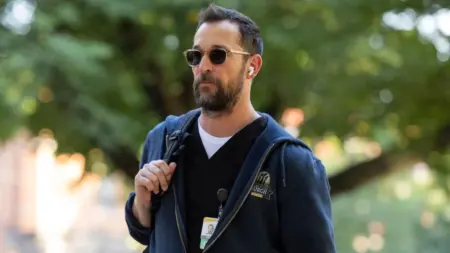 Último episódio da 2ª temporada de The Pitt: que horas sai e o que esperar Cena de The Pitt