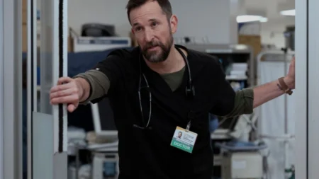 Resumo e Final Explicado do episódio 13 da 2ª temporada de The Pitt: Robby não vai voltar? Robby abalado no episódio 13 da 2ª temporada de The Pitt, em meio ao caos do plantão noturno na HBO Max.