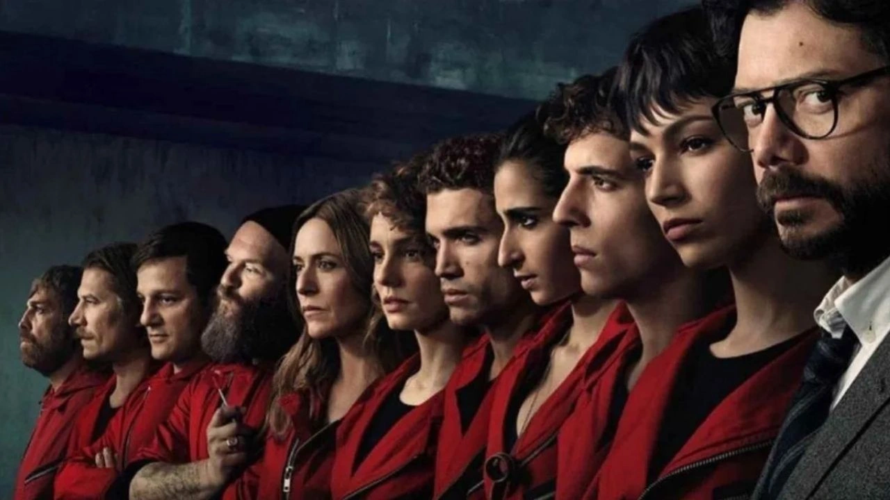 Netflix confirma novo projeto de La Casa de Papel com teaser misterioso e máscara dourada. Netflix confirma novo projeto de La Casa de Papel com teaser misterioso e máscara dourada.