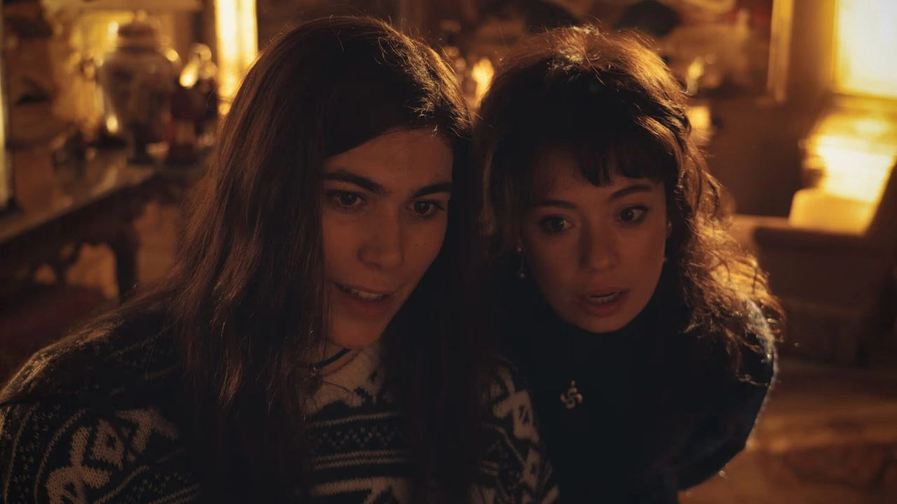 Minha Querida Senhorita aborda identidade e autodescoberta em drama espanhol com nota 6,8 no IMDb Minha Querida Senhorita aborda identidade e autodescoberta em drama espanhol com nota 6,8 no IMDb