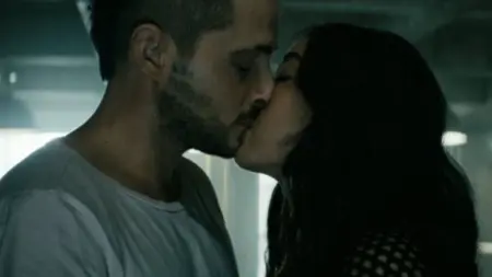 Final explicado de The Boys T5 Ep. 7: personagem querido pelo público morre e Kimiko pode ser a chave para derrotar Pátria Episódio 7 de The Boys mata Frenchie, transforma Homelander em ditador e prepara um finale explosivo.
