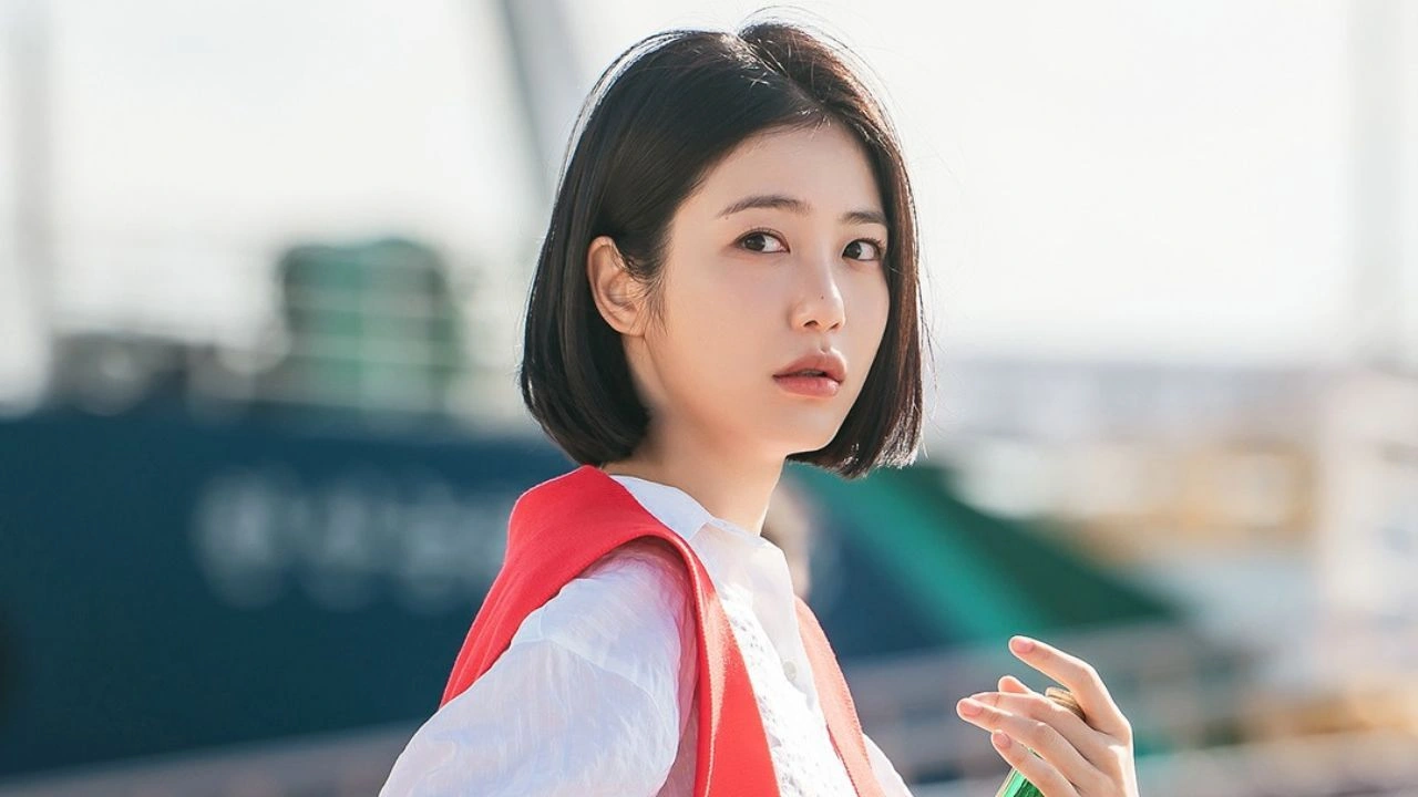 Doutor à Beira do Amor chega ao Disney+ com Lee Jae-wook e Shin Ye-eun em um dorama médico romântico ambientado em uma ilha remota. Doutor à Beira do Amor chega ao Disney+ com Lee Jae-wook e Shin Ye-eun em um dorama médico romântico ambientado em uma ilha remota.