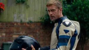 Entenda o final de Pillion e descubra o verdadeiro significado da transformação vivida por Colin ao longo do filme