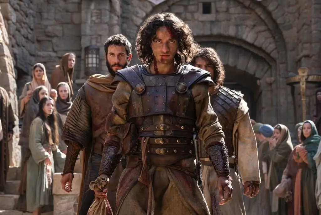 Michael Iskander como Davi em cena da terceira temporada de Casa de Davi