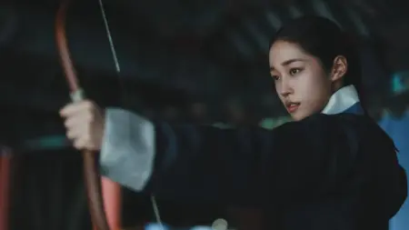 Crítica: The East Palace é o K-drama sobrenatural mais esperado da Netflix em 2026 Roh Yoon-seo como Saeng-gang com arco em The East Palace Netflix
