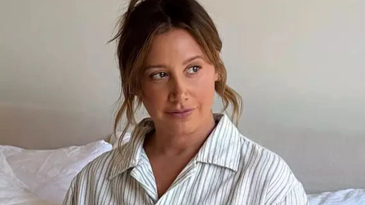 Mães Tóxicas Ashley Tisdale estrela Mães Tóxicas, série de comédia Netflix