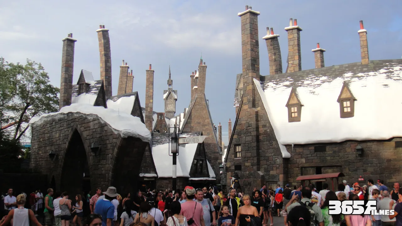 Área de Hogsmeade no parque The Wizarding World of Harry Potter, em 2010
